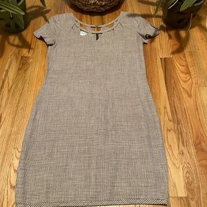 Elizabeth Wayman Linen Dreas
